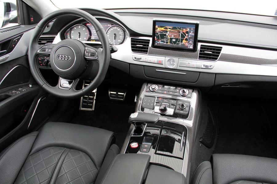 Торпедо Audi S8 (D4) 2012 года  (WW) (фото 33 из 36)